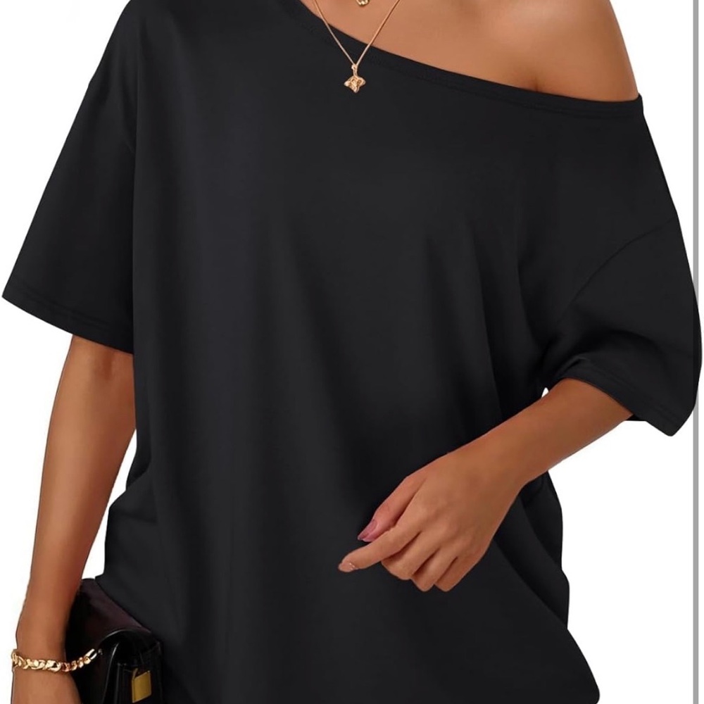 Women's Off-Shoulder Black Short Sleeve Tee